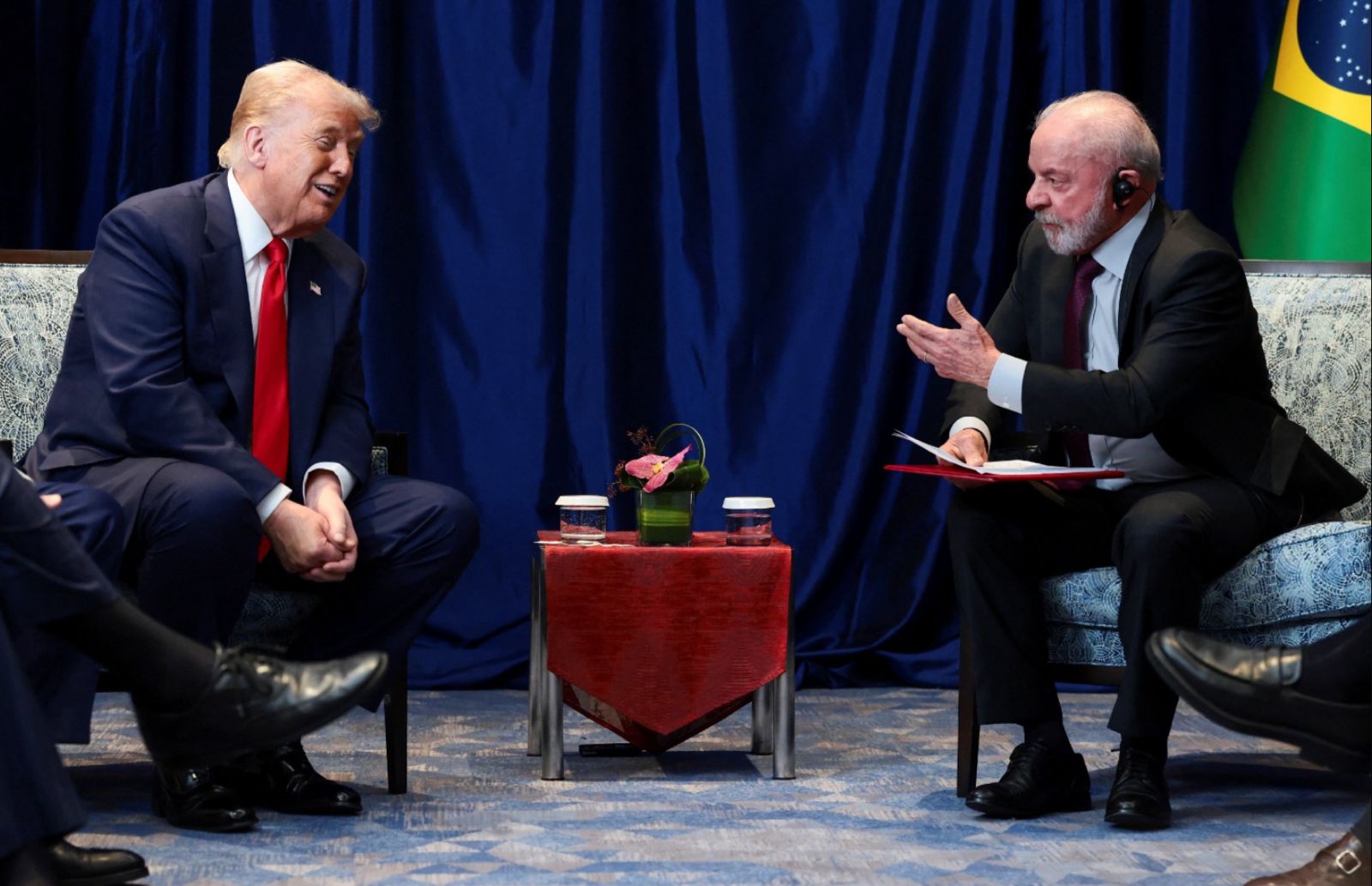 Presidente Lula durante reunião com presidente dos EUA, Donald Trump, em Kuala Lumpur, na Malásia | Reuters/Evelyn Hockstein