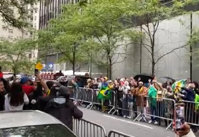 Grupos pró-Lula e pró-Bolsonaro em Nova York (Reprodução/WhatsApp)