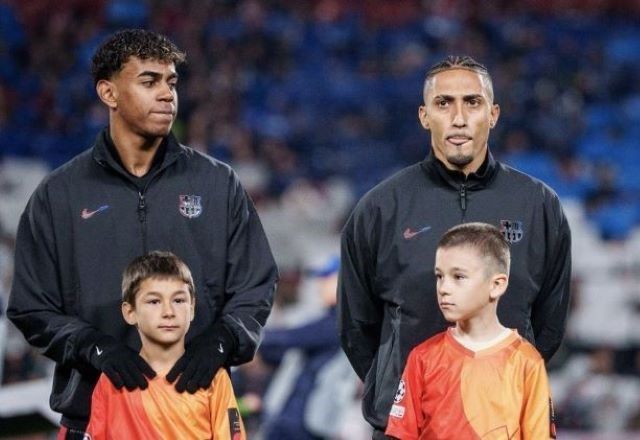 Yamal e Raphinha, jogadores do Barcelona | Reprodução/Barcelona/Redes sociais
