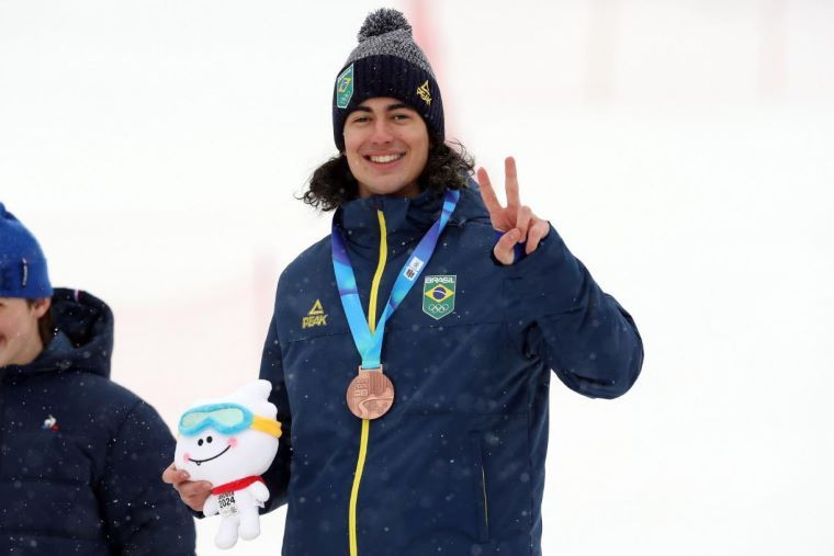 Zion Bethonico ganha primeira medalha do Brasil em Olimpíadas de inverno