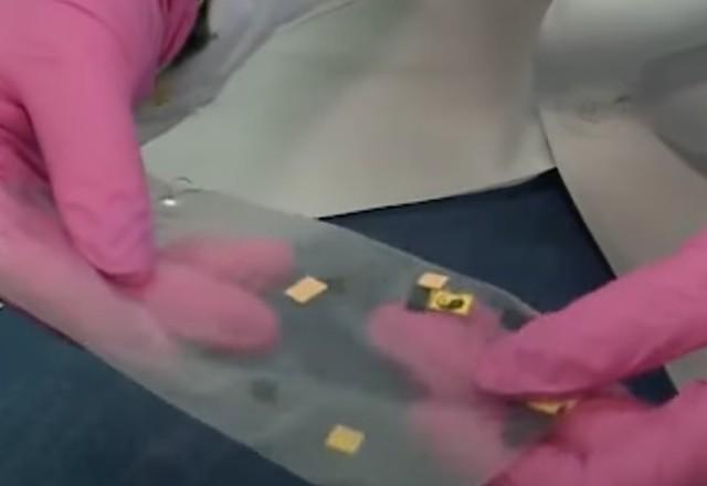 a imagem mostra selos que contém a nova droga K4