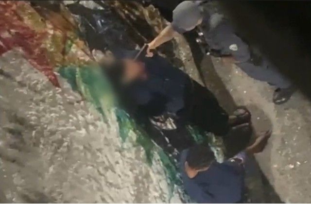 Pms em abordagem violenta da PM | Reprodução