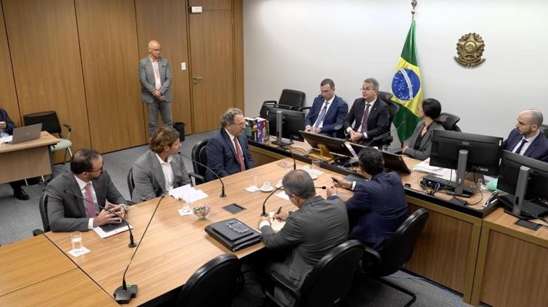 Vorcaro e Paulo Henrique Costa divergem em acareação Vorcaro e Paulo Henrique Costa divergem em acareação