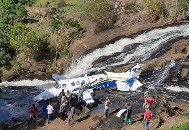 acidente aéreo