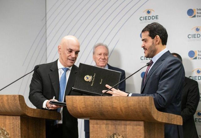 AGU e PF assinam acordo com TSE para combater desinformação no período eleitoral
