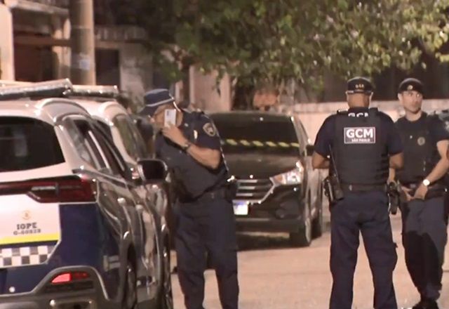 Adolescente que matou família planejou crime "há anos", diz polícia