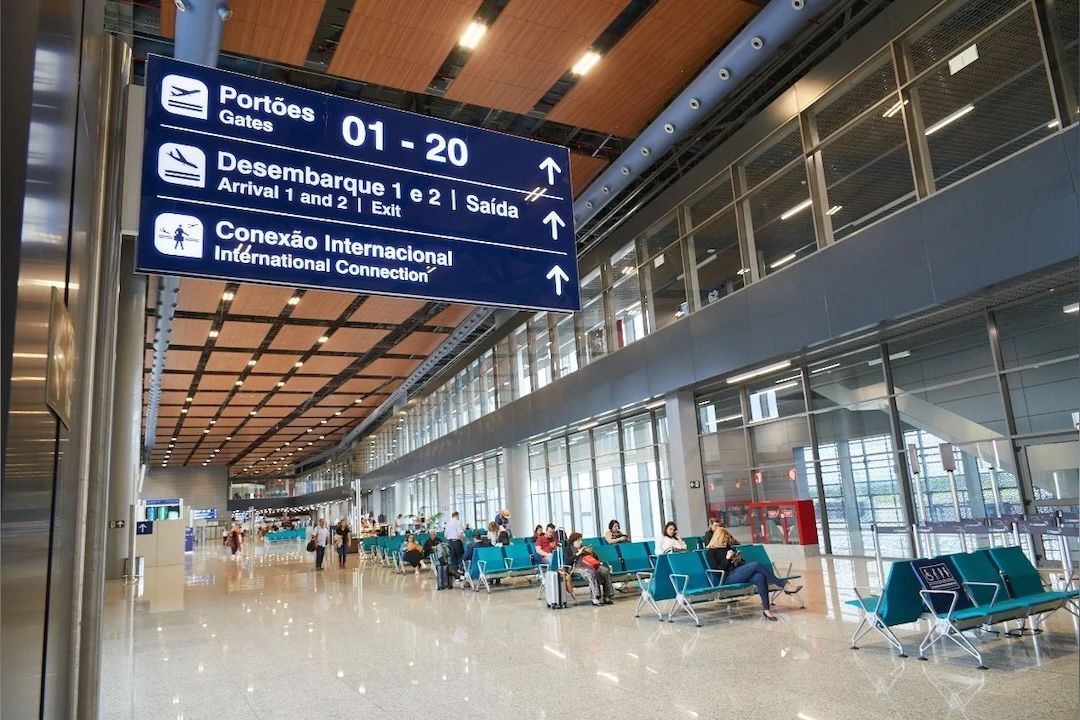 Aeroporto de Confins cancela voos para intervenção na pista Aeroporto de Confins cancela voos para intervenção na pista