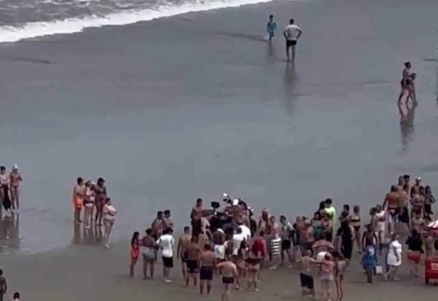 Pai e mãe morrem afogados em Praia Grande (SP); filho é socorrido