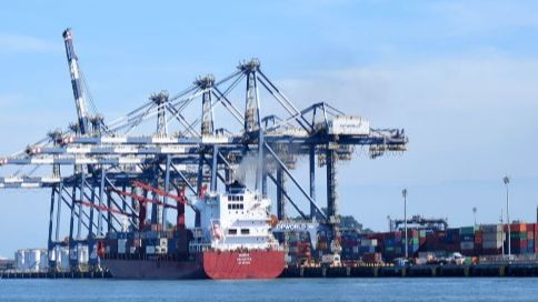 Navios de carga no Porto de Santos | Ricardo Botelho/Agência Brasil