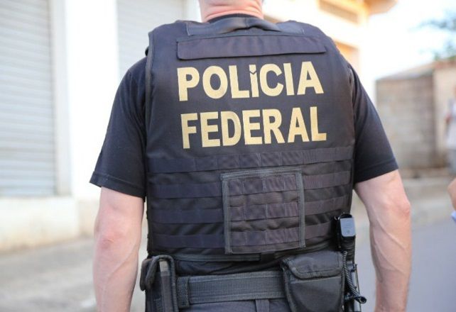 Investigações feitas pela corporação apontaram que uma encomenda com destino a um local em Leme do Prado conteria dinheiro falso | Divulgação/PF