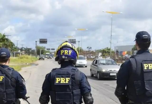 agentes da Polícia Rodoviária Federal