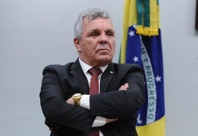 Convocação de Lewandowski é retirada de pauta em comissão da Câmara Convocação de Lewandowski é retirada de pauta em comissão da Câmara