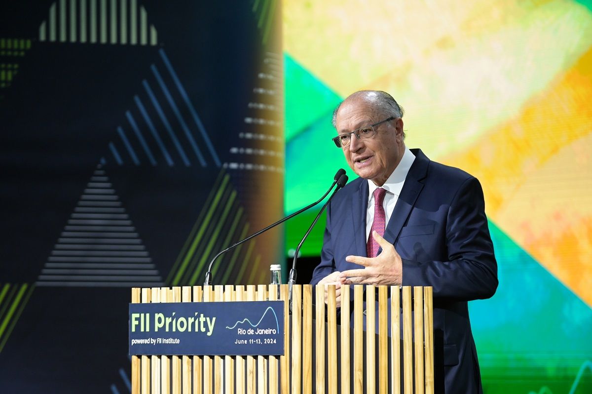 O vice-presidente Geraldo Alckmin, em evento com empresários do Oriente Médio. | Divulgação/FII