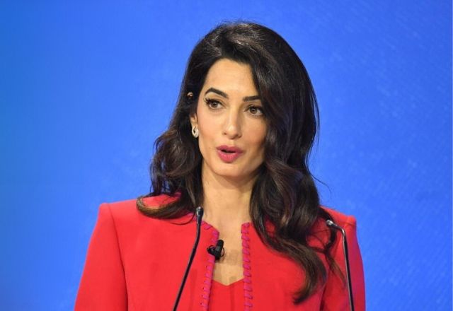 Amal Clooney fez parte de decisão que pediu prisão de líderes de Israel e Hamas