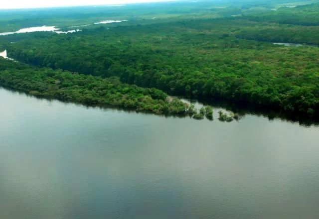 Níveis de rios amazônicos sobem após seca extrema