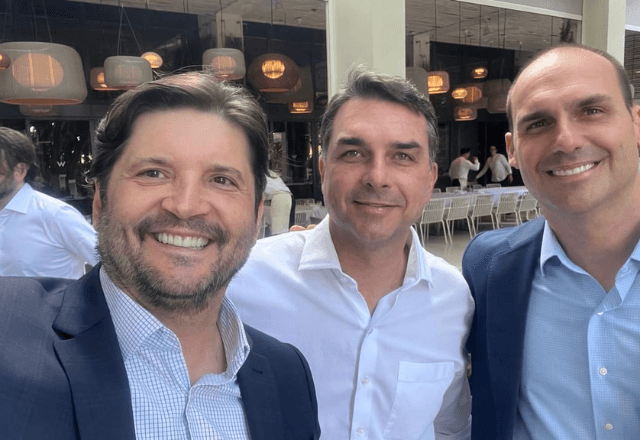 André do Prado: Eduardo Bolsonaro escolherá novo suplente André do Prado: Eduardo Bolsonaro escolherá novo suplente