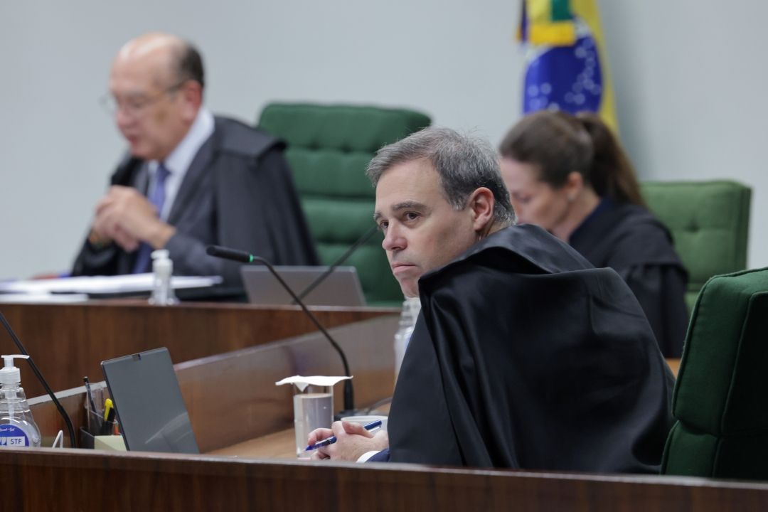Imagem da notícia: Master: sessão no STF tem embate entre Gilmar e Mendonça Imagem da notícia: Master: sessão no STF tem embate entre Gilmar e Mendonça