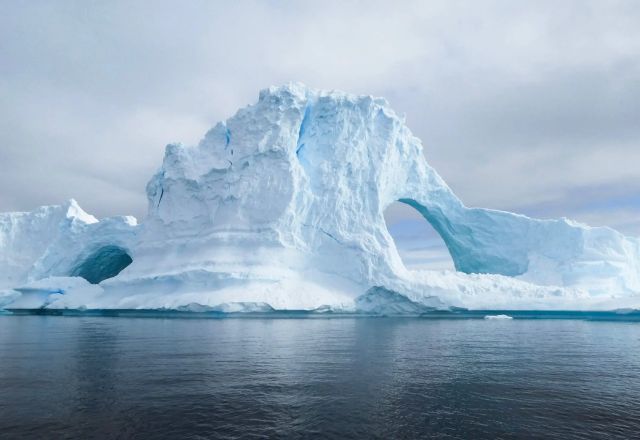 Após descoberta de petróleo pela Rússia, Chile diz que vai lutar pela preservação da Antártida