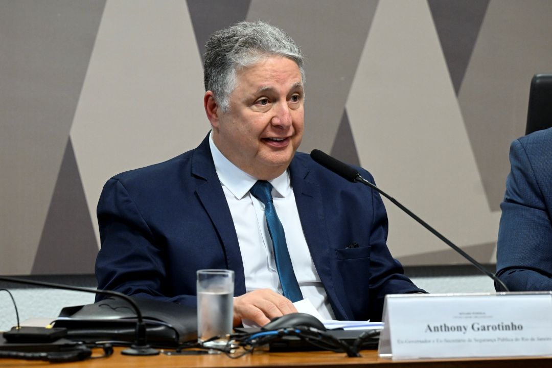 TSE determina que votos em Garotinho sejam anulados 