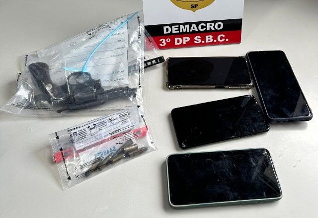 Polícia mata suspeito de roubar carro da equipe de segurança de Lula