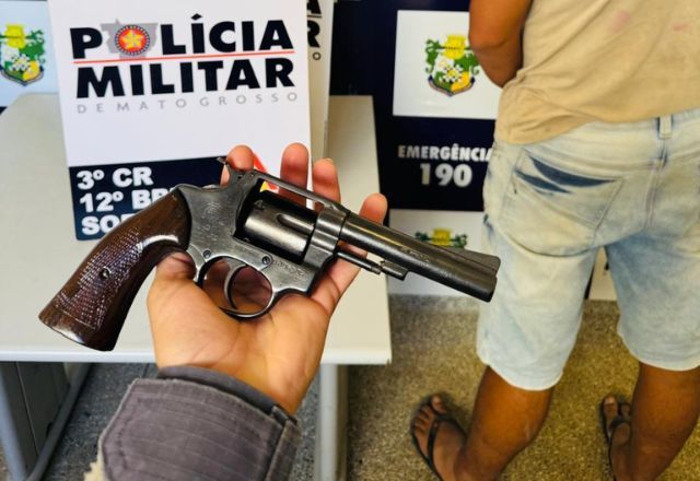 Arma apreendida dentro da mochila de criança de 8 anos | Polícia Militar do MT
