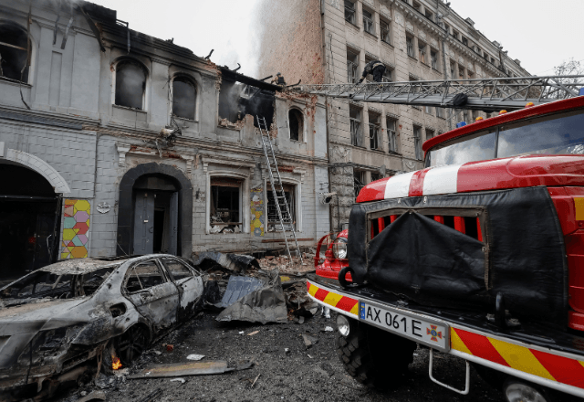 Ataque russo em Kharkiv. | REUTERS/Sofiia Gatilova