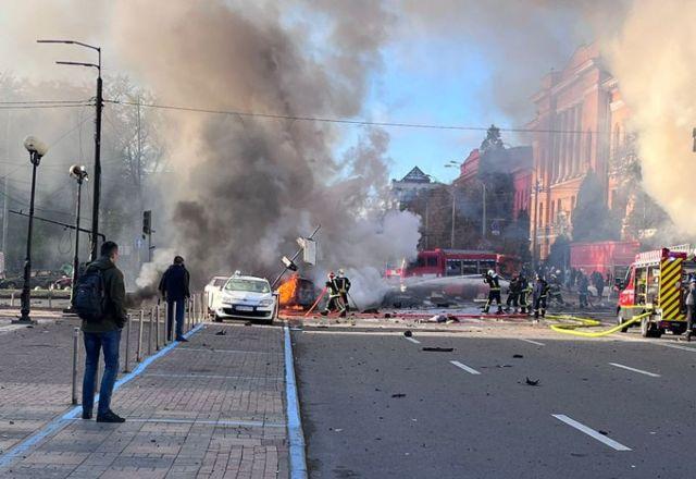 Kiev, capital da Ucrânia, volta a ser alvo de ataques da Rússia Kiev, capital da Ucrânia, volta a ser alvo de ataques da Rússia