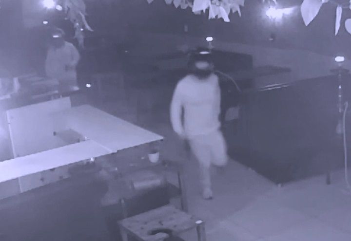 Atentado a tiros em tabacaria fere três militares do Exército