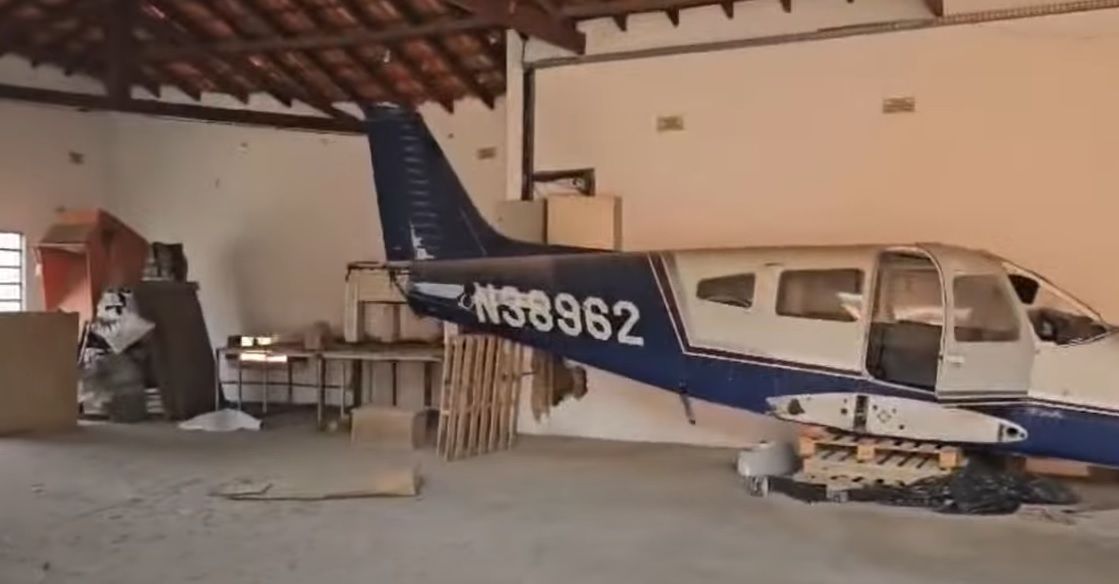 Polícia encontrou peças de avião que pertenceriam ao crime organizado. | Reprodução