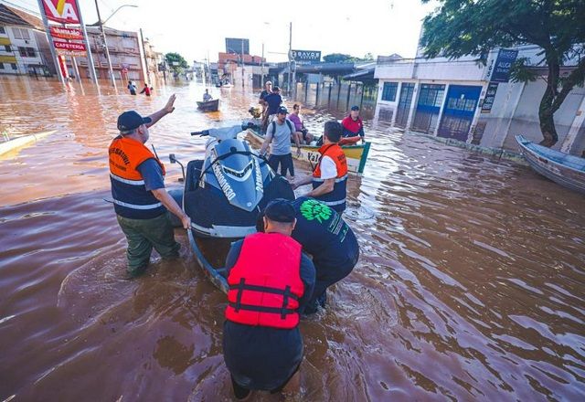 Chuvas e enchentes no RS: como ficam empregos e situações trabalhistas em uma tragédia climática? Chuvas e enchentes no RS: como ficam empregos e situações trabalhistas em uma tragédia climática?