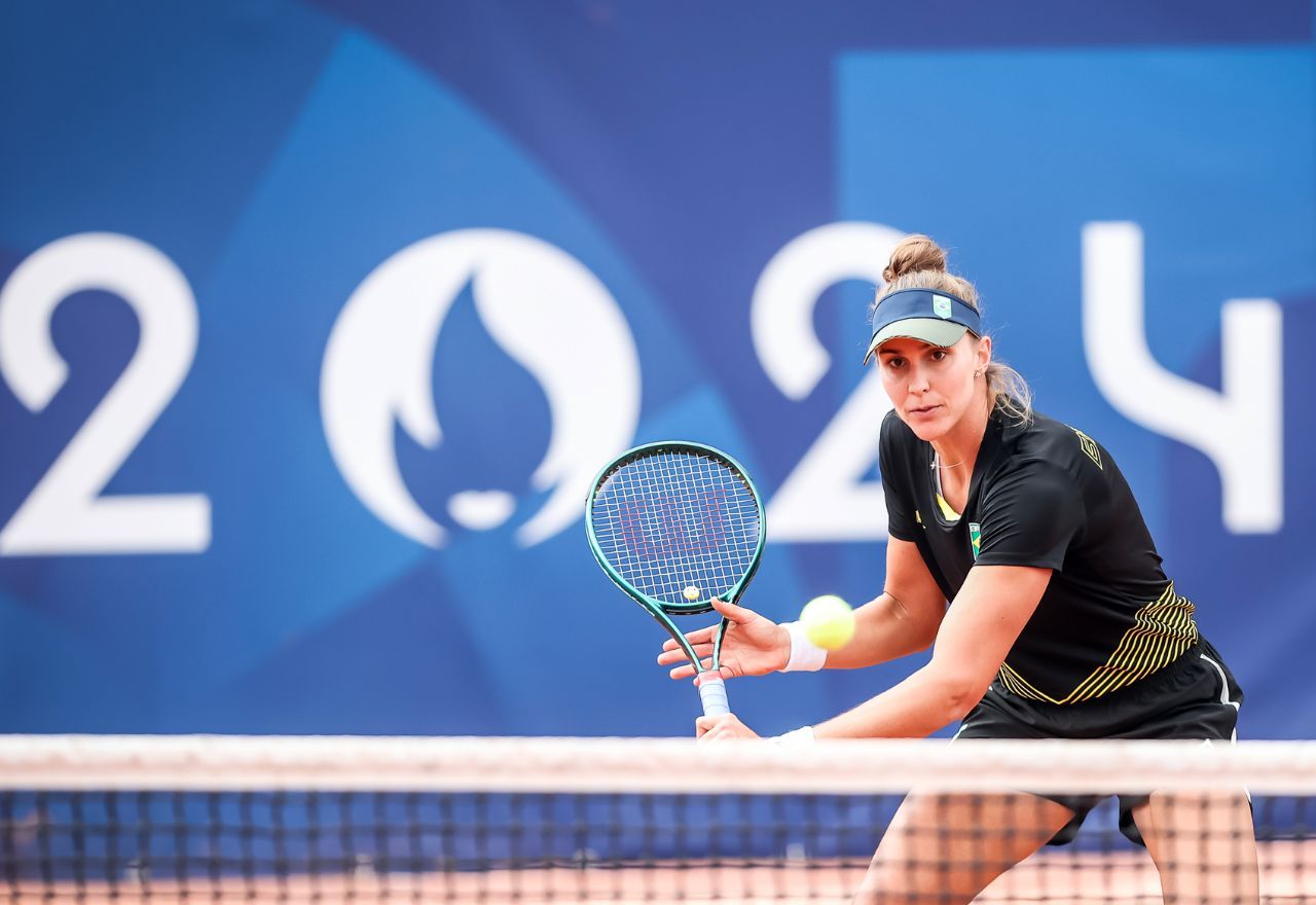 Bia Haddad foi derrotada por 2 sets a 0 | Divulgação/CBTenis