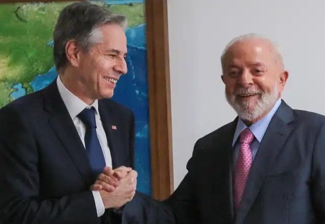 Lula recebe o secretário de Estado dos EUA, Antony Blinken, no Planalto. Foto: Fabio Rodrigues Pozzebom/ Agência Brasil