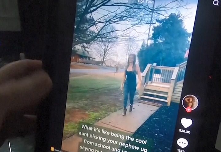 TikTok restringe filtros de beleza para menores de 18 anos 