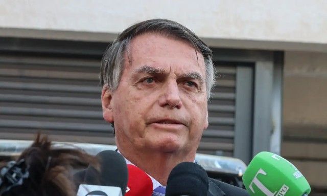 Bolsonaro é condenado a pagar R$ 150 mil por fala sobre adolescentes venezuelanas