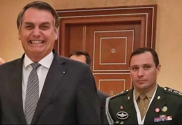 bolsonaro e mauro cid