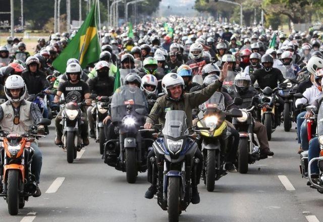 bolsonaro em motociata