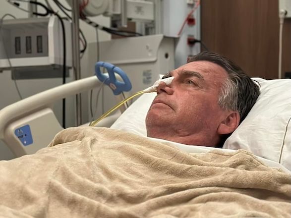 Bolsonaro melhora dos soluços e faz atividades pré-operatórias para cirurgia no ombro