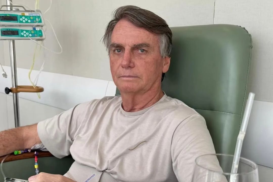 Bolsonaro tem saúde estável às vésperas do fim da domiciliar Bolsonaro tem saúde estável às vésperas do fim da domiciliar