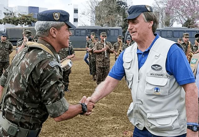 General Mario Fernandes, principal operador de plano golpista preso pela PF, e Bolsonaro. 