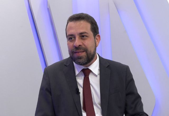 Guilherme Boulos (PSOL) é pré-candidato à Prefeitura de São Paulo | SBT