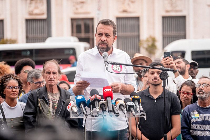 Boulos leu carta em frente à Prefeitura de São Paulo | Leandro Paiva/Campanha Boulos