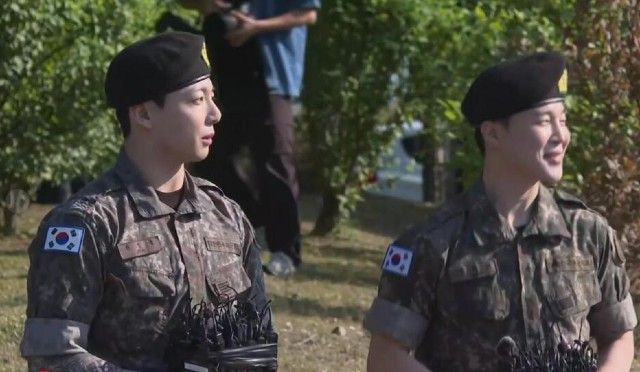 Jimin e Jung Kook, astros do BTS, são dispensados do serviço militar sul-coreano