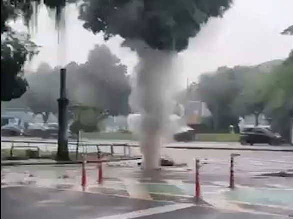 VÍDEO: bueiro explode na Praia de Botafogo, no Rio de Janeiro