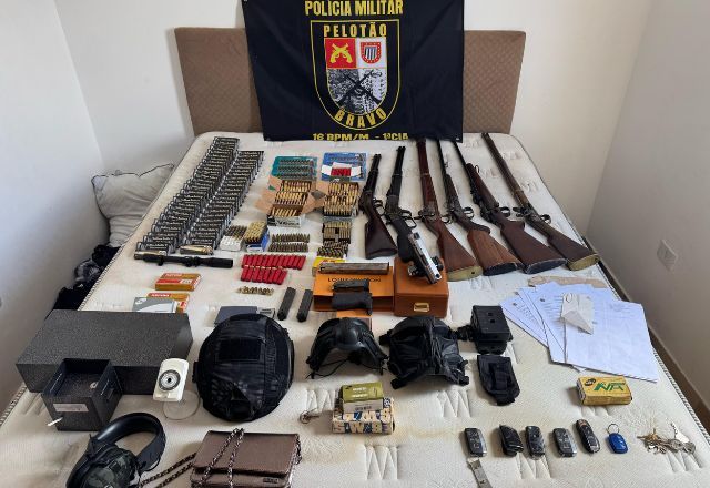 'Bunker do crime’ com arsenal e porta blindada é encontrado em Paraisópolis | Foto: Reprodução/Secretaria de Segurança Pública