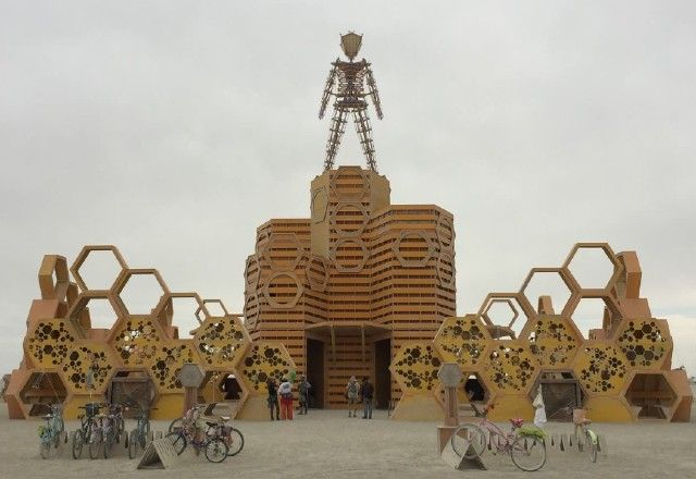 Mulher morre durante o festival Burning Man, em deserto nos EUA