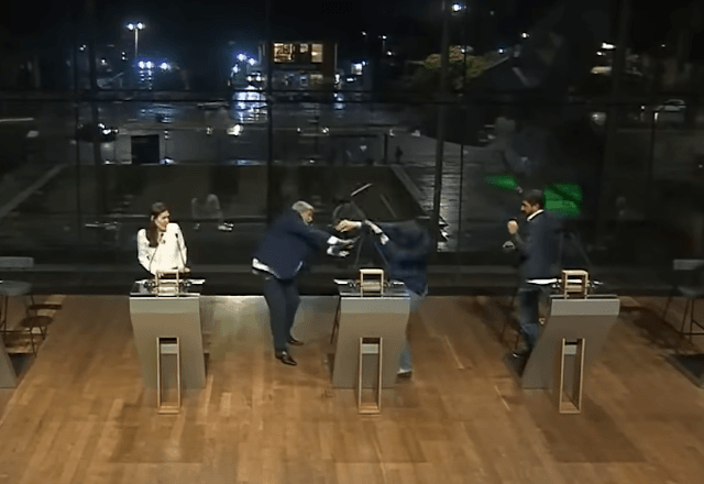 Datena agrediu Marçal com uma cadeirada durante debate na TV Cultura | Reprodução
