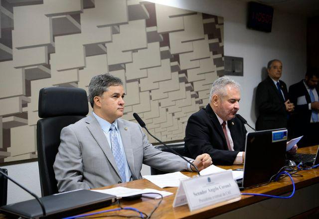 cae_do_senado_2