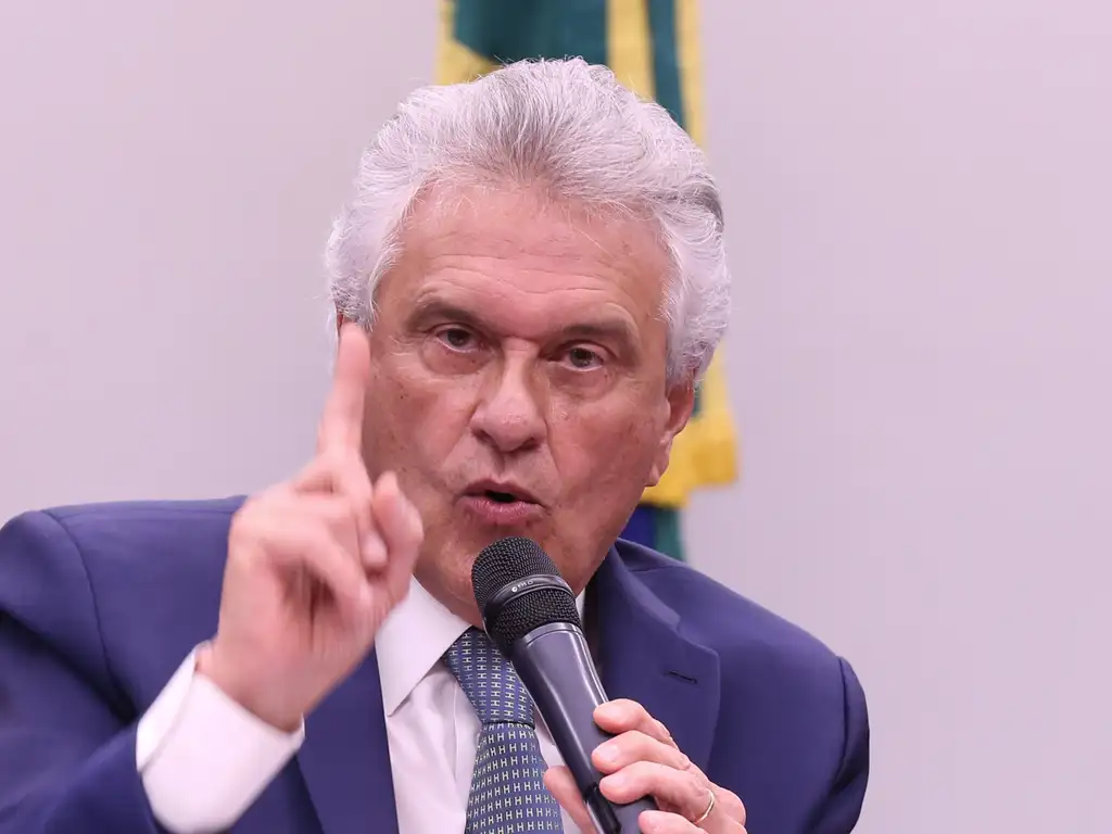 Caiado critica Lula e Flávio por “mesmo jogo” sobre tarifas Caiado critica Lula e Flávio por “mesmo jogo” sobre tarifas