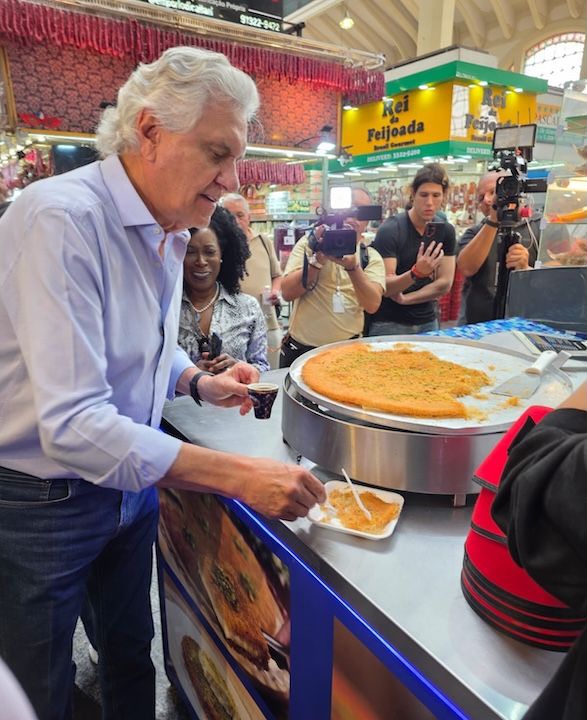 Caiado come no Mercado Municipal de São Paulo | Divulgação/PSD