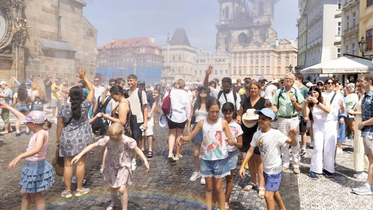 Imagem da notícia: OMS alerta para nova onda de calor de até 43°C na Europa Imagem da notícia: OMS alerta para nova onda de calor de até 43°C na Europa